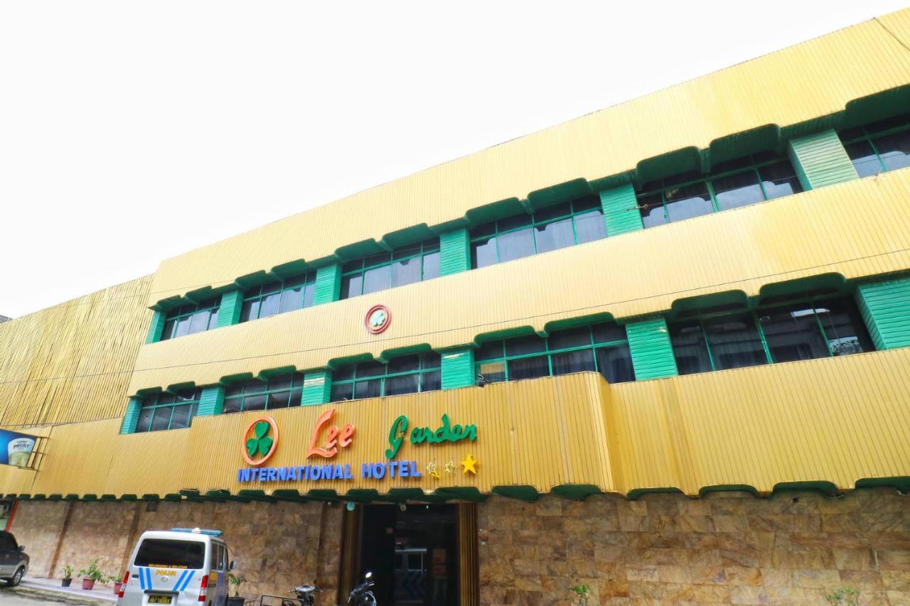 Lee Garden Hotel Medan Luaran gambar
