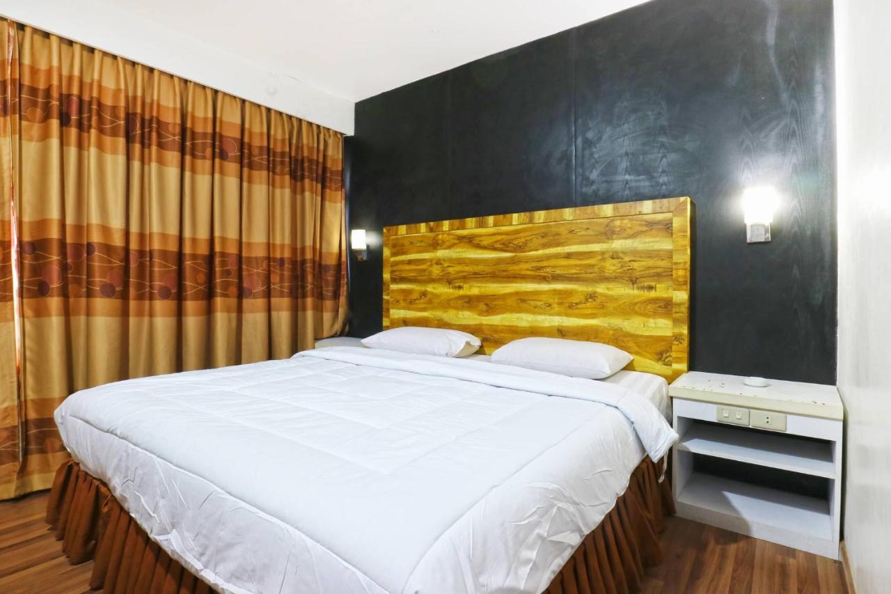 Lee Garden Hotel Medan Luaran gambar
